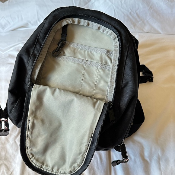 Camera backpack - Picture 6 of 6